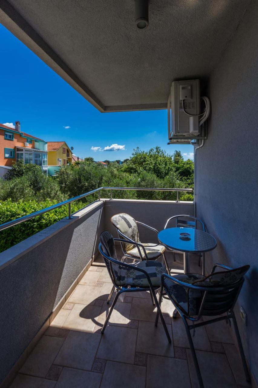 Adriano 2Br Apartment With Terrace ザダル エクステリア 写真